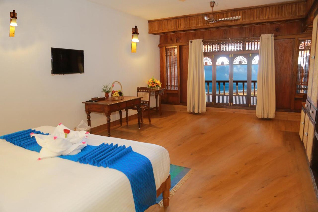 AyurSoma Ayurveda Royal Retreat Otel Kovalam Dış mekan fotoğraf
