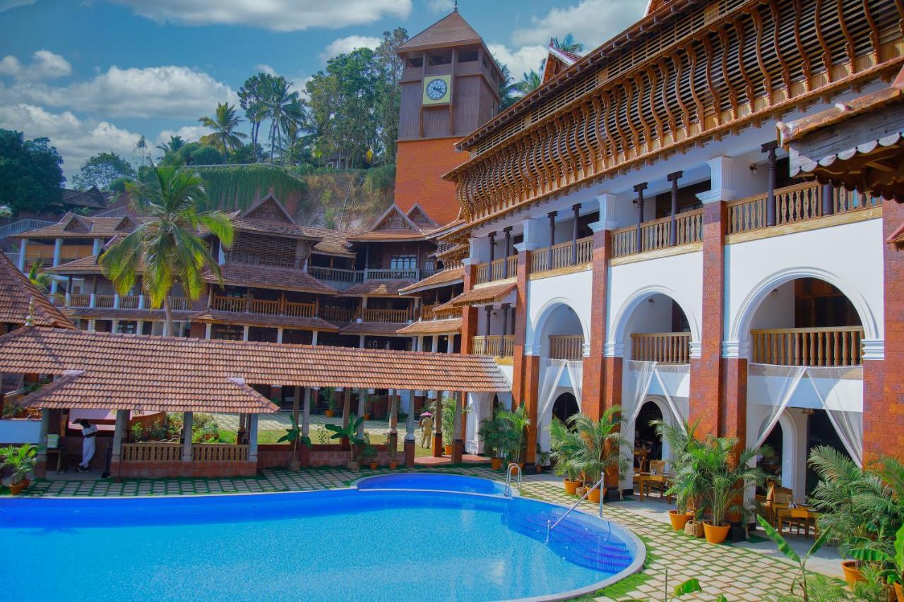 AyurSoma Ayurveda Royal Retreat Otel Kovalam Dış mekan fotoğraf