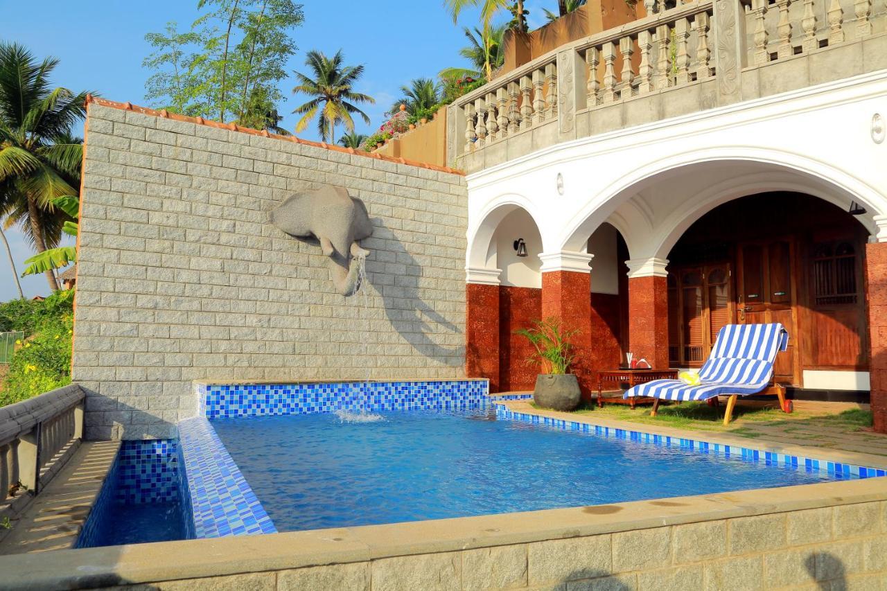 AyurSoma Ayurveda Royal Retreat Otel Kovalam Dış mekan fotoğraf