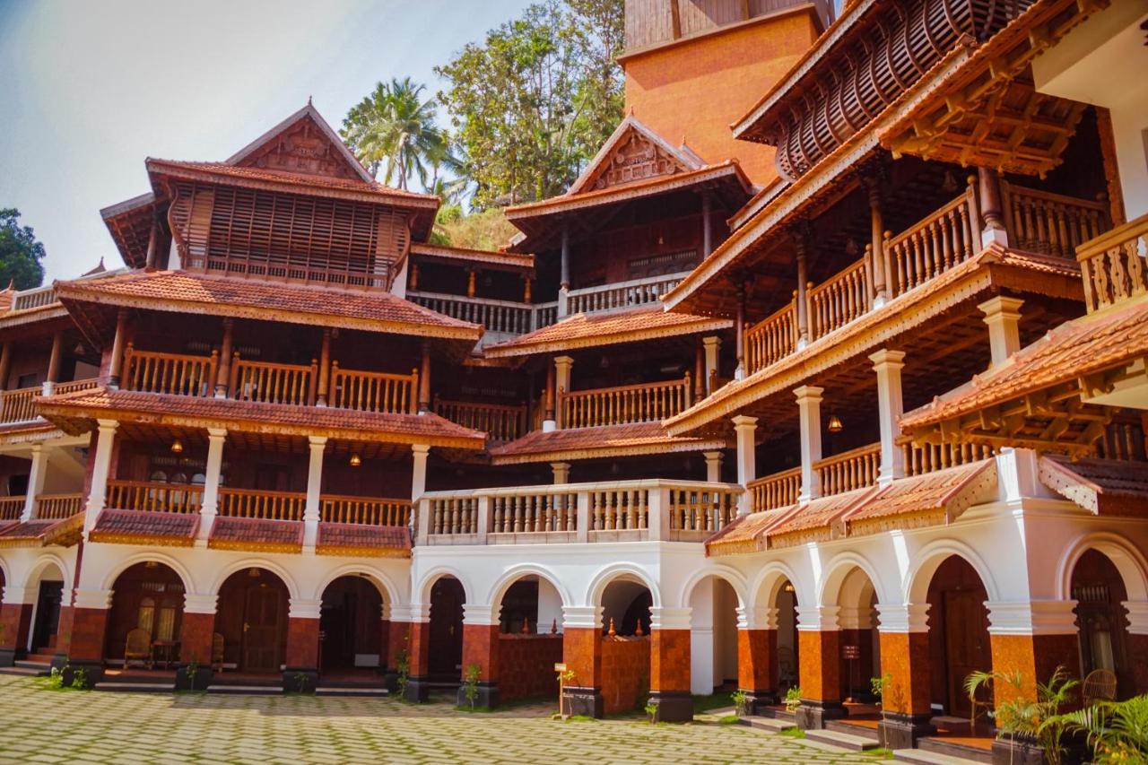 AyurSoma Ayurveda Royal Retreat Otel Kovalam Dış mekan fotoğraf